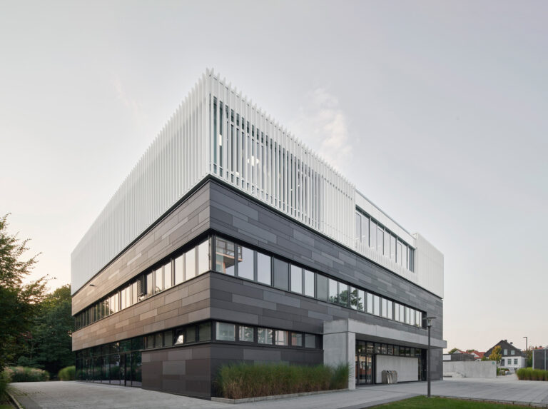 Studierenden Servicecenter – Aufstockung eines Mensagebäudes